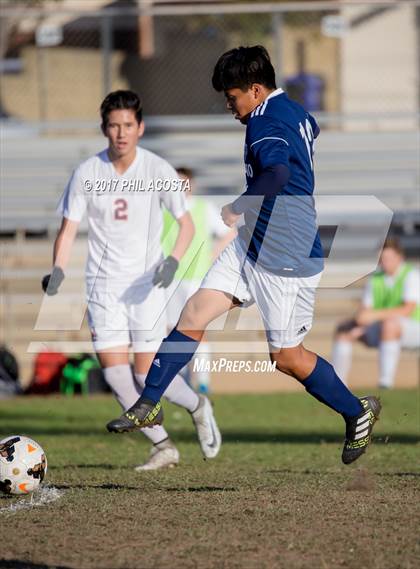 Thumbnail 2 in Gabrielino vs Maranatha photogallery.