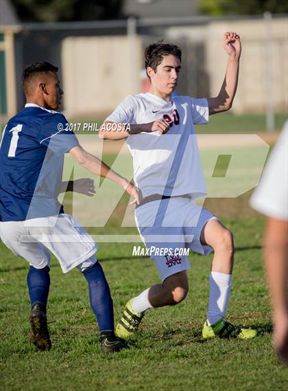 Thumbnail 2 in Gabrielino vs Maranatha photogallery.