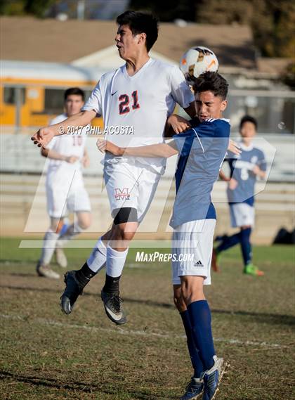 Thumbnail 3 in Gabrielino vs Maranatha photogallery.
