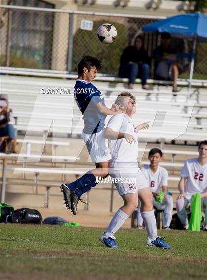 Thumbnail 3 in Gabrielino vs Maranatha photogallery.