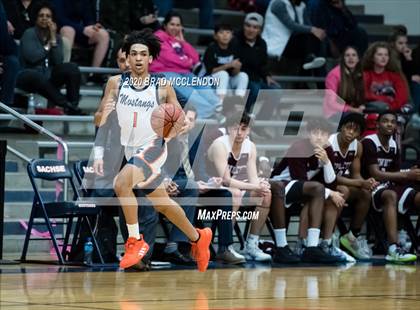 Thumbnail 2 in Rowlett vs Sachse photogallery.