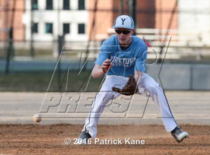 Thumbnail 2 in Marshall @ Yorktown photogallery.