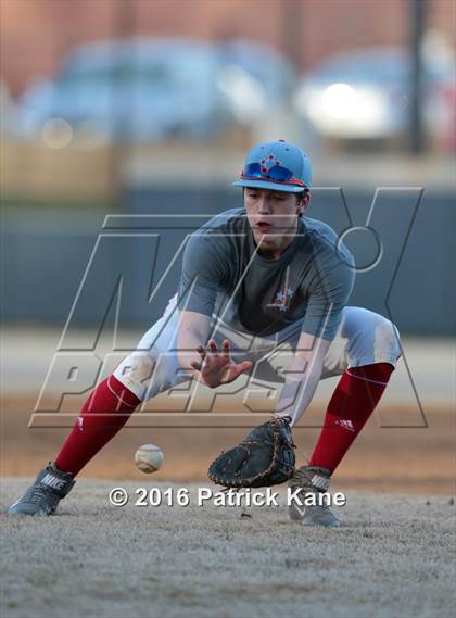 Thumbnail 3 in Marshall @ Yorktown photogallery.