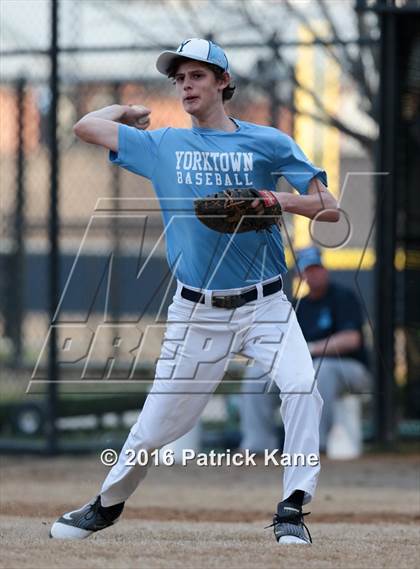 Thumbnail 2 in Marshall @ Yorktown photogallery.