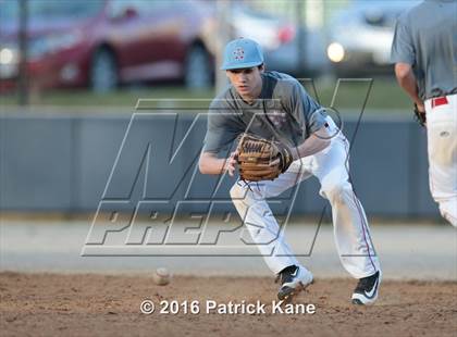 Thumbnail 2 in Marshall @ Yorktown photogallery.