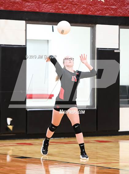 Thumbnail 1 in Gustine @ Strawn photogallery.