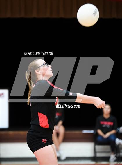 Thumbnail 1 in Gustine @ Strawn photogallery.