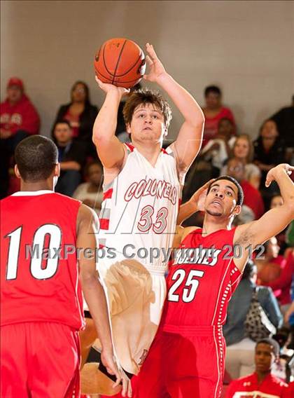 Thumbnail 2 in Holmes @ Dixie Heights photogallery.