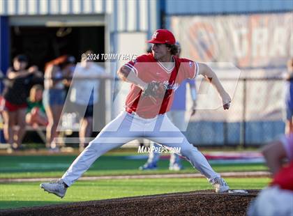 Thumbnail 1 in Holliday vs. Brock (UIL 3A Playoff) photogallery.
