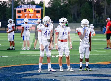 Thumbnail 1 in FR: Grand Oaks (blue) vs Oak Ridge photogallery.