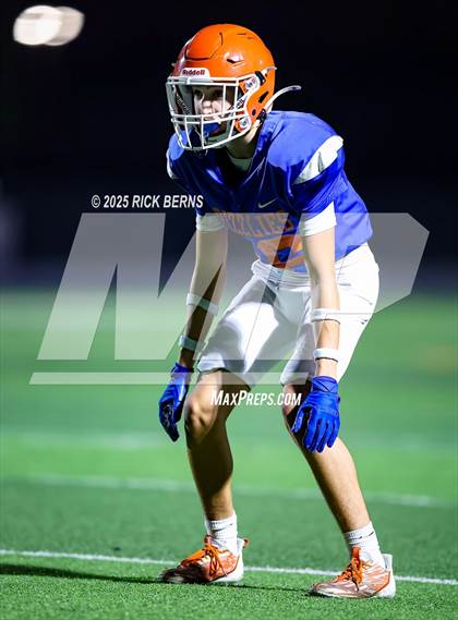 Thumbnail 1 in FR: Grand Oaks (blue) vs Oak Ridge photogallery.