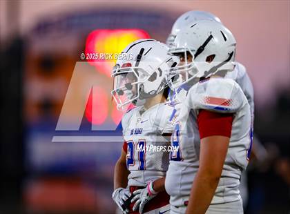 Thumbnail 3 in FR: Grand Oaks (blue) vs Oak Ridge photogallery.