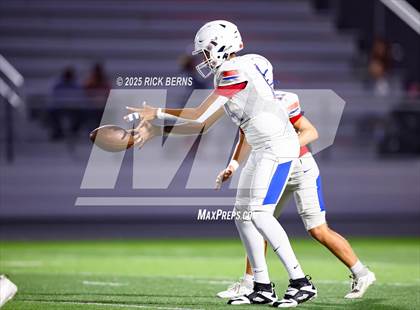 Thumbnail 1 in FR: Grand Oaks (blue) vs Oak Ridge photogallery.