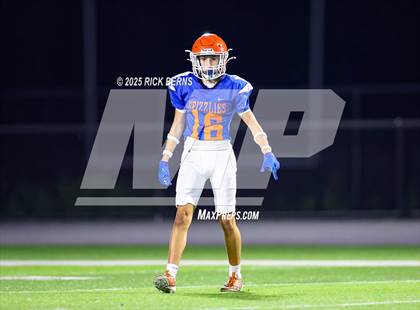 Thumbnail 3 in FR: Grand Oaks (blue) vs Oak Ridge photogallery.