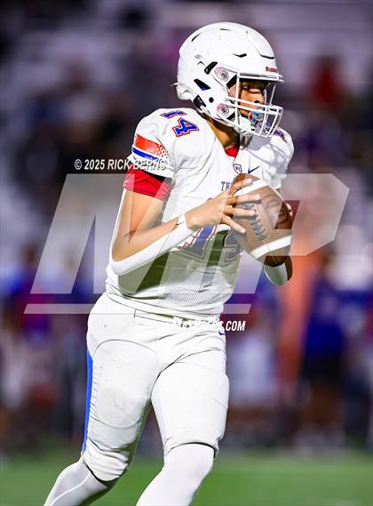 Thumbnail 1 in FR: Grand Oaks (blue) vs Oak Ridge photogallery.