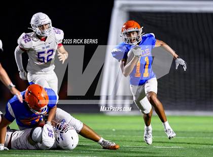 Thumbnail 2 in FR: Grand Oaks (blue) vs Oak Ridge photogallery.