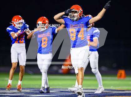 Thumbnail 3 in FR: Grand Oaks (blue) vs Oak Ridge photogallery.