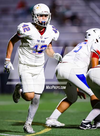 Thumbnail 3 in FR: Grand Oaks (blue) vs Oak Ridge photogallery.