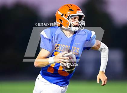 Thumbnail 2 in FR: Grand Oaks (blue) vs Oak Ridge photogallery.