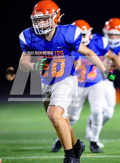 Thumbnail 2 in FR: Grand Oaks (blue) vs Oak Ridge photogallery.