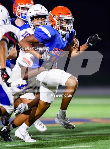 Thumbnail 3 in FR: Grand Oaks (blue) vs Oak Ridge photogallery.