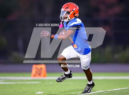 Thumbnail 2 in FR: Grand Oaks (blue) vs Oak Ridge photogallery.