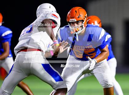 Thumbnail 1 in FR: Grand Oaks (blue) vs Oak Ridge photogallery.