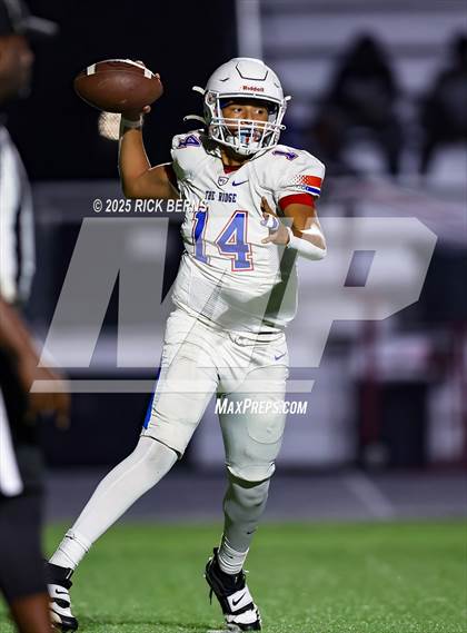 Thumbnail 1 in FR: Grand Oaks (blue) vs Oak Ridge photogallery.