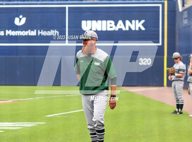 Photo 4 in the Oakmont Regional @ Medfield (MIAA Division 3 Final ...