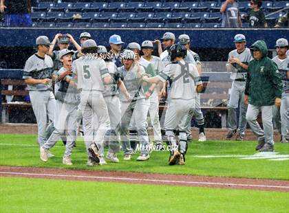 Thumbnail 3 in Oakmont Regional @ Medfield (MIAA Division 3 Final) photogallery.
