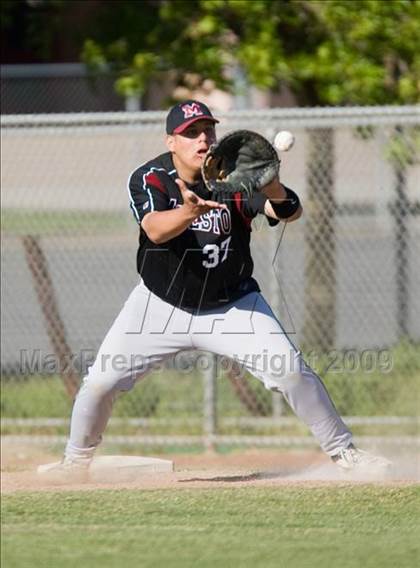 Thumbnail 1 in Modesto @ Johansen photogallery.