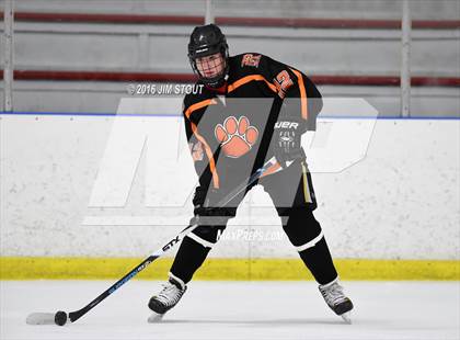 Thumbnail 3 in Ridgefield vs. Simsbury (Carrano Cup Semifinal) photogallery.
