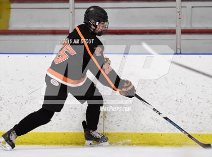 Thumbnail 2 in Ridgefield vs. Simsbury (Carrano Cup Semifinal) photogallery.
