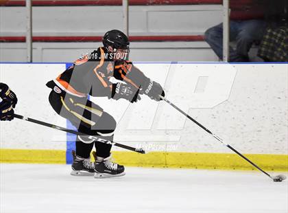 Thumbnail 2 in Ridgefield vs. Simsbury (Carrano Cup Semifinal) photogallery.