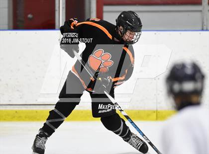 Thumbnail 2 in Ridgefield vs. Simsbury (Carrano Cup Semifinal) photogallery.