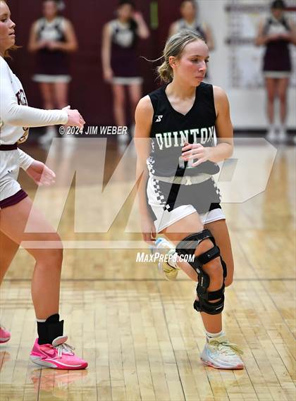 Thumbnail 3 in Quinton vs Warner (Warner Eagle Classic) photogallery.