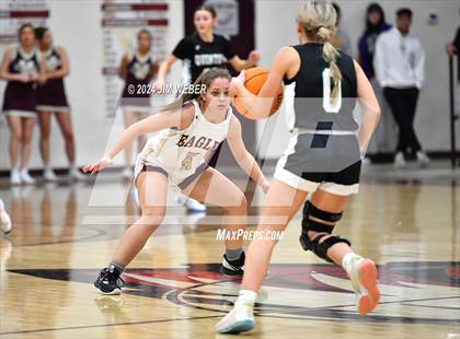Thumbnail 1 in Quinton vs Warner (Warner Eagle Classic) photogallery.