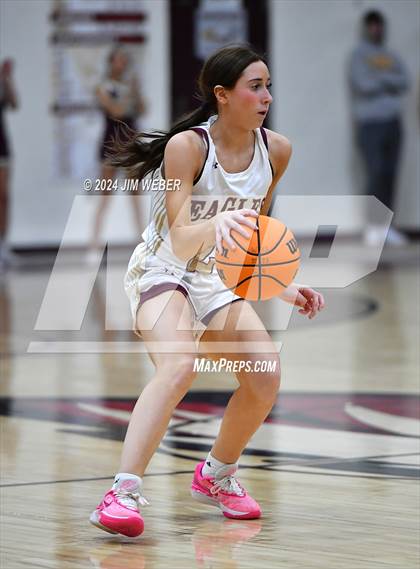 Thumbnail 3 in Quinton vs Warner (Warner Eagle Classic) photogallery.