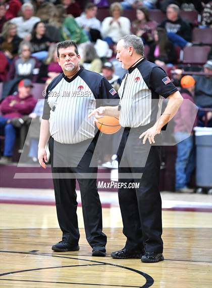 Thumbnail 1 in Quinton vs Warner (Warner Eagle Classic) photogallery.