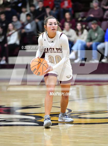 Thumbnail 1 in Quinton vs Warner (Warner Eagle Classic) photogallery.