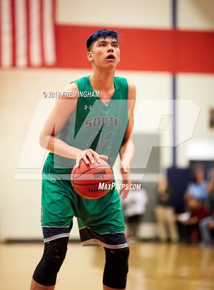 Thumbnail 3 in South County vs. Battlefield (VHSL Class 6 Semifinal) photogallery.