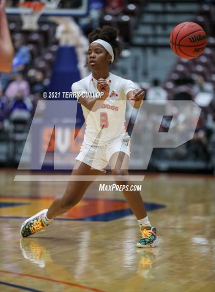 Thumbnail 2 in Delta vs. Judge Memorial (UHSAA 3A Consolation Semifinal) photogallery.