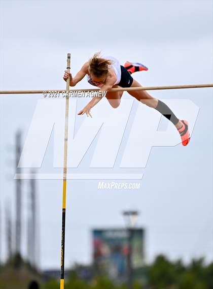 Thumbnail 3 in Bridgeland High School Invitational photogallery.
