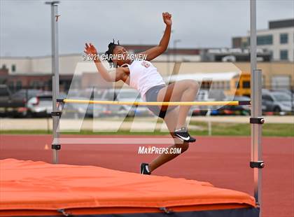 Thumbnail 2 in Bridgeland High School Invitational photogallery.