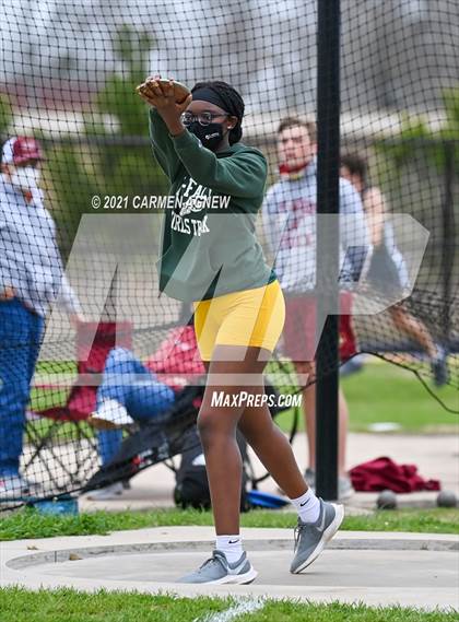 Thumbnail 3 in Bridgeland High School Invitational photogallery.