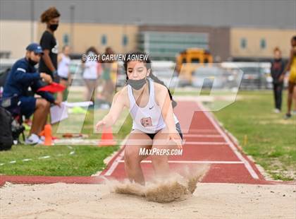 Thumbnail 2 in Bridgeland High School Invitational photogallery.