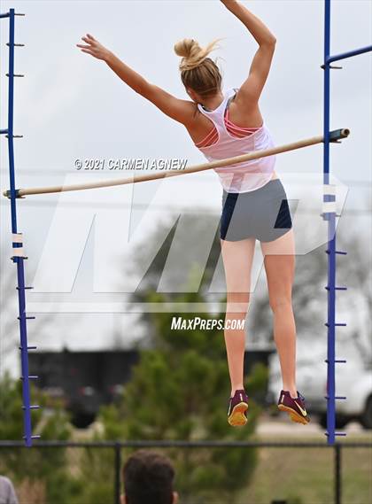 Thumbnail 1 in Bridgeland High School Invitational photogallery.