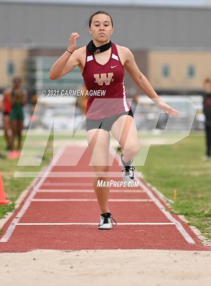 Thumbnail 2 in Bridgeland High School Invitational photogallery.