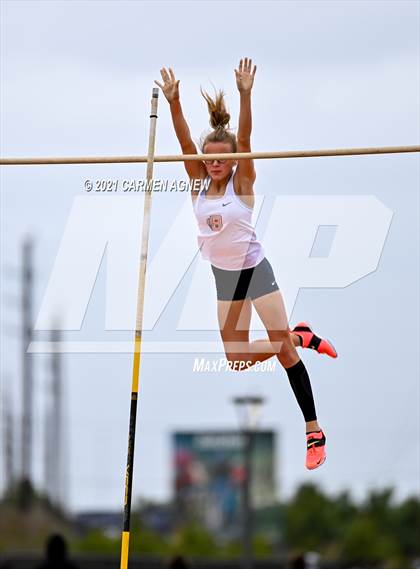 Thumbnail 1 in Bridgeland High School Invitational photogallery.