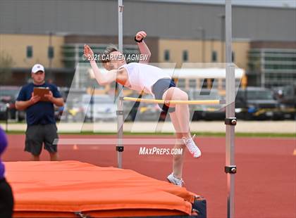 Thumbnail 3 in Bridgeland High School Invitational photogallery.